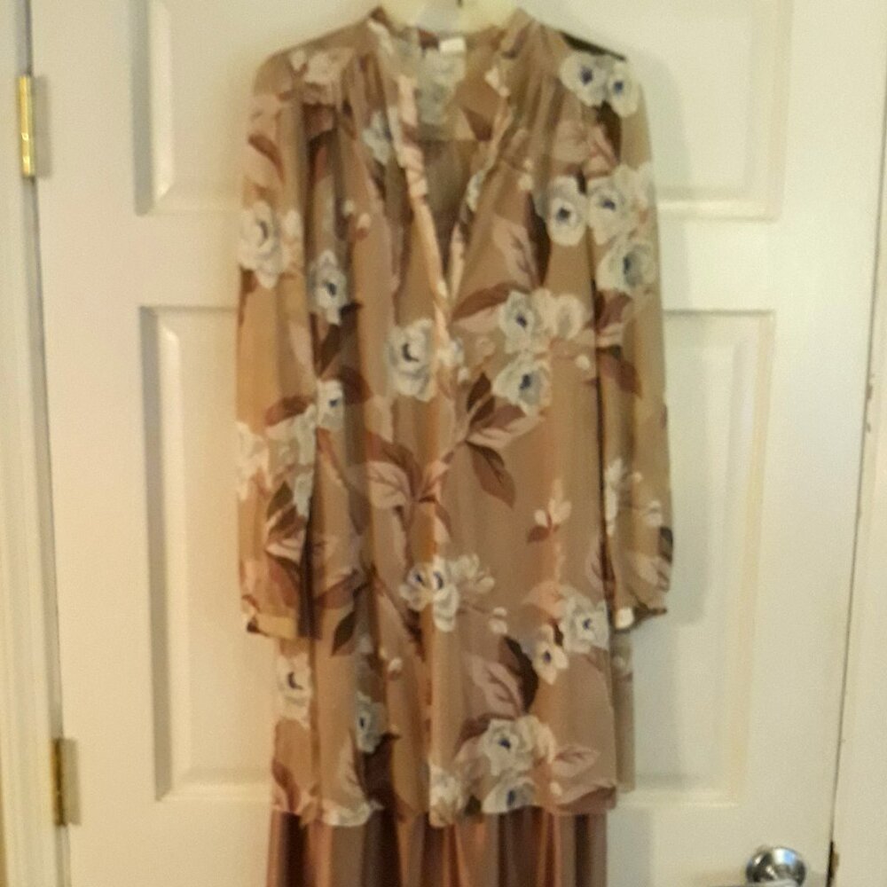 Women's Brown Floral 2 Piece Dress / Blouse Size 7-8